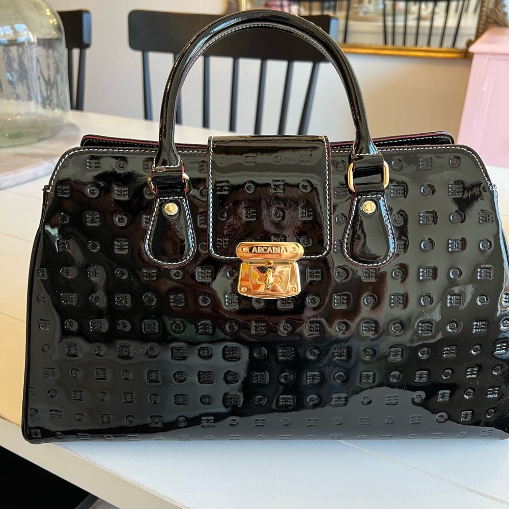 Black patent Arcadia handbag (made in Italy)